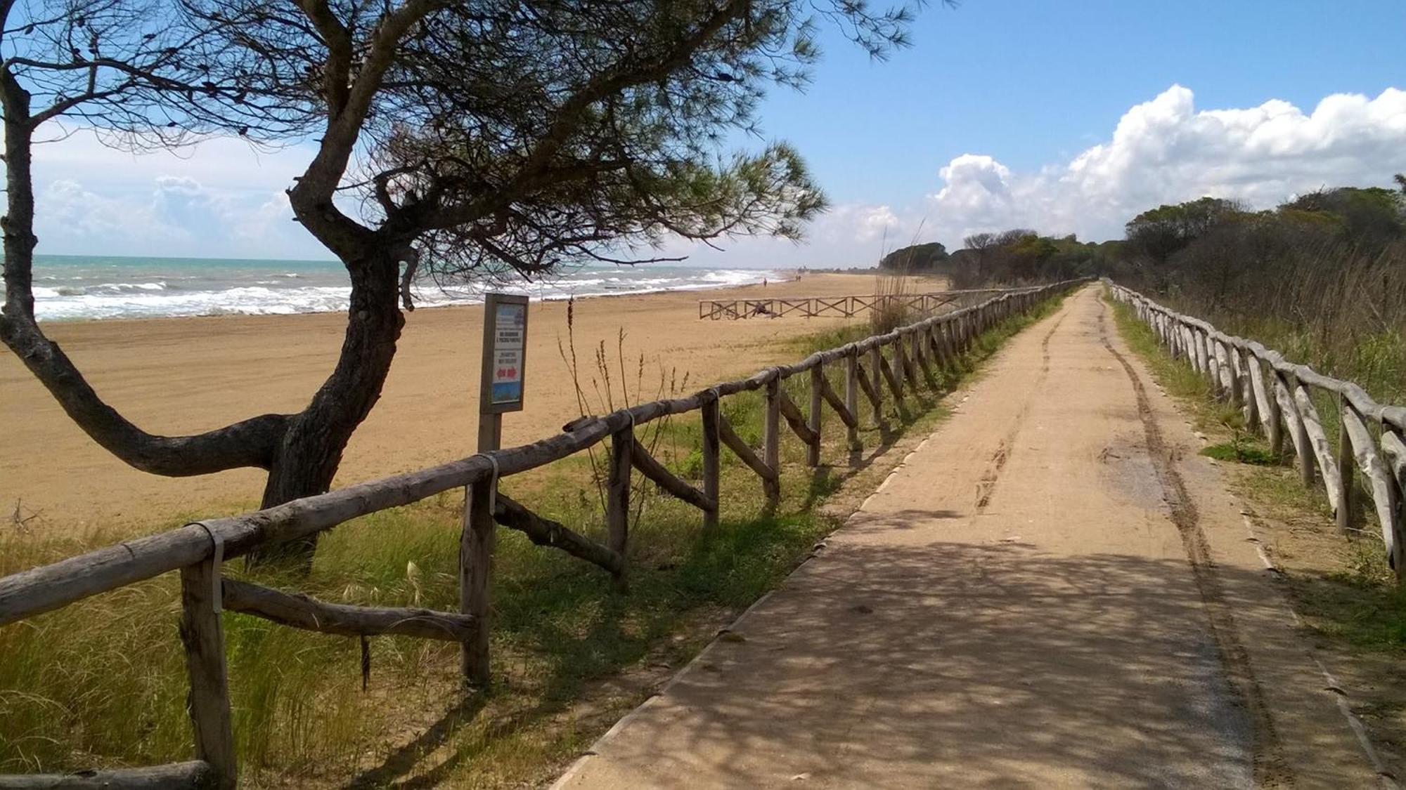 Vakantiehuis Renoviertes Reihenhaus Am Radweg In Lignano *